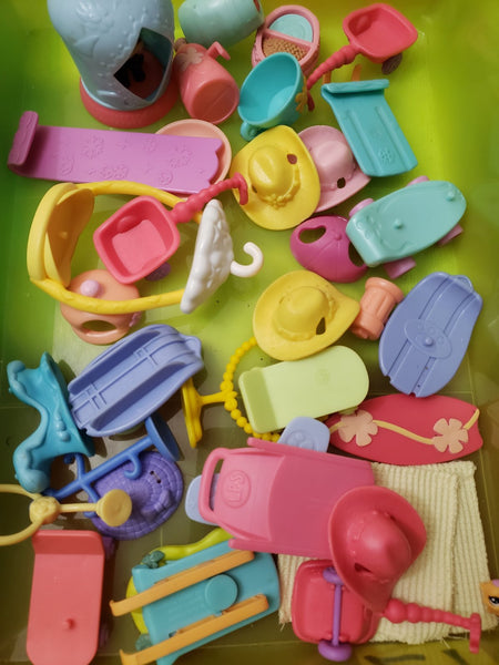Littlest Pet Shop Buyers Choice of 4 Accessories For $10 LPS JUN23J