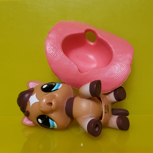 Littlest Pet Shop Horse Pony 2257 Walkables with Accessory Authentic Comes as Shown OCT22J
