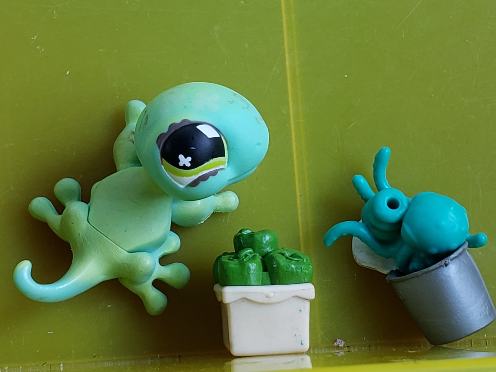 Littlest Pet Shop Dessert Gecko 492 with Accessories Set Authentic ...