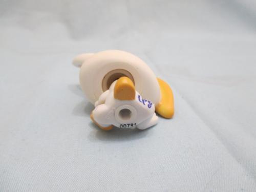 LIKE NEW Littlest Pet Shop 1417 Yellow and White Bunny Rabbit with Green Eyes Feb26ni