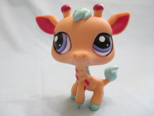 LIKE NEW Littlest Pet Shop 2303 Tan Pink Safari Giraffe w/ Teal Hair Authentic Lps AUG16K