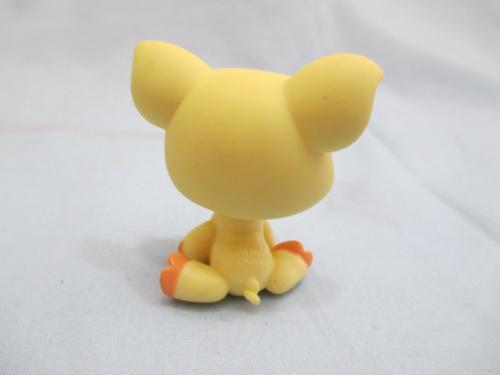 LIKE NEW Littlest Pet Shop LPS Yellow Orange Pig Blue Snowflake Eyes 475 Authentic LPS Nov30npoHG
