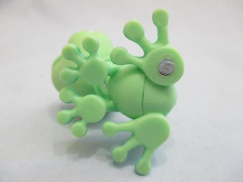 LIKE NEW Littlest Pet Shop Pet Tree Frog 474 Green Red Spots Tongue Licking Lips Feb12nn