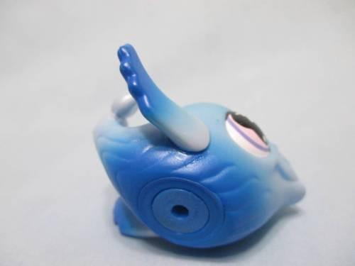 LIKE NEW Littlest Pet Shop 824 WHALE Blue Yellow Starfish Shimmer Authentic LPS NOV10J