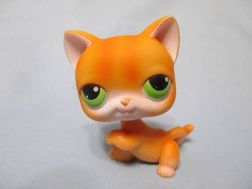 LIKE NEW Littlest Pet Shop 11 Cat Tabby Shorthair Cat Kitty Paw Up Green Eyes Orange Yellow Authentic Lps  SEE VIDEO NOV10J