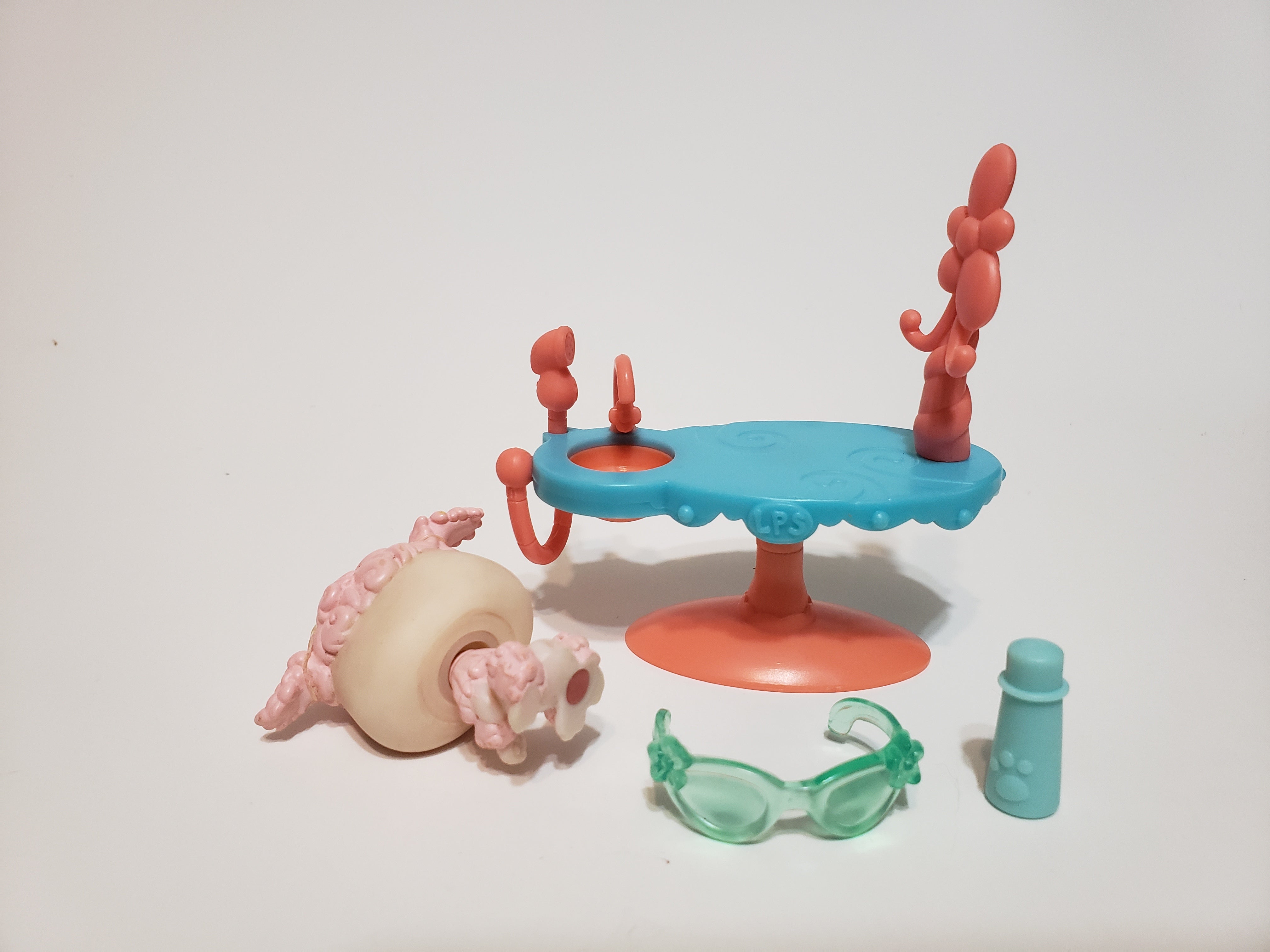 Littlest Pet Shop Pink Poodle 48 with Accessories Set Authentic MAR03J