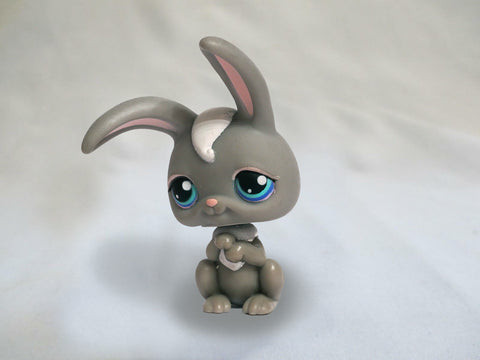 LIKE NEW Littlest Pet Shop Gray Bunny Rabbit Blue Eyes 14 Authentic LPS Mar8ni