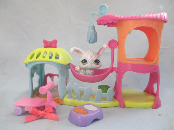 Littlest Pet Shop RANDOM LOT 5pcs (1 Playset + 3 Accessories + 1 LPS) GIFT SET SEE VIDEO