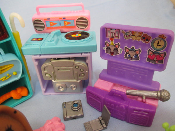 Littlest Pet Shop Lot of 10 Random Lps Compatible Bedroom Accessories