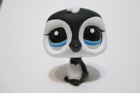 Littlest Pet Shop Black White Blythe Penguin 2244  Bird Authentic LPS MAY14J