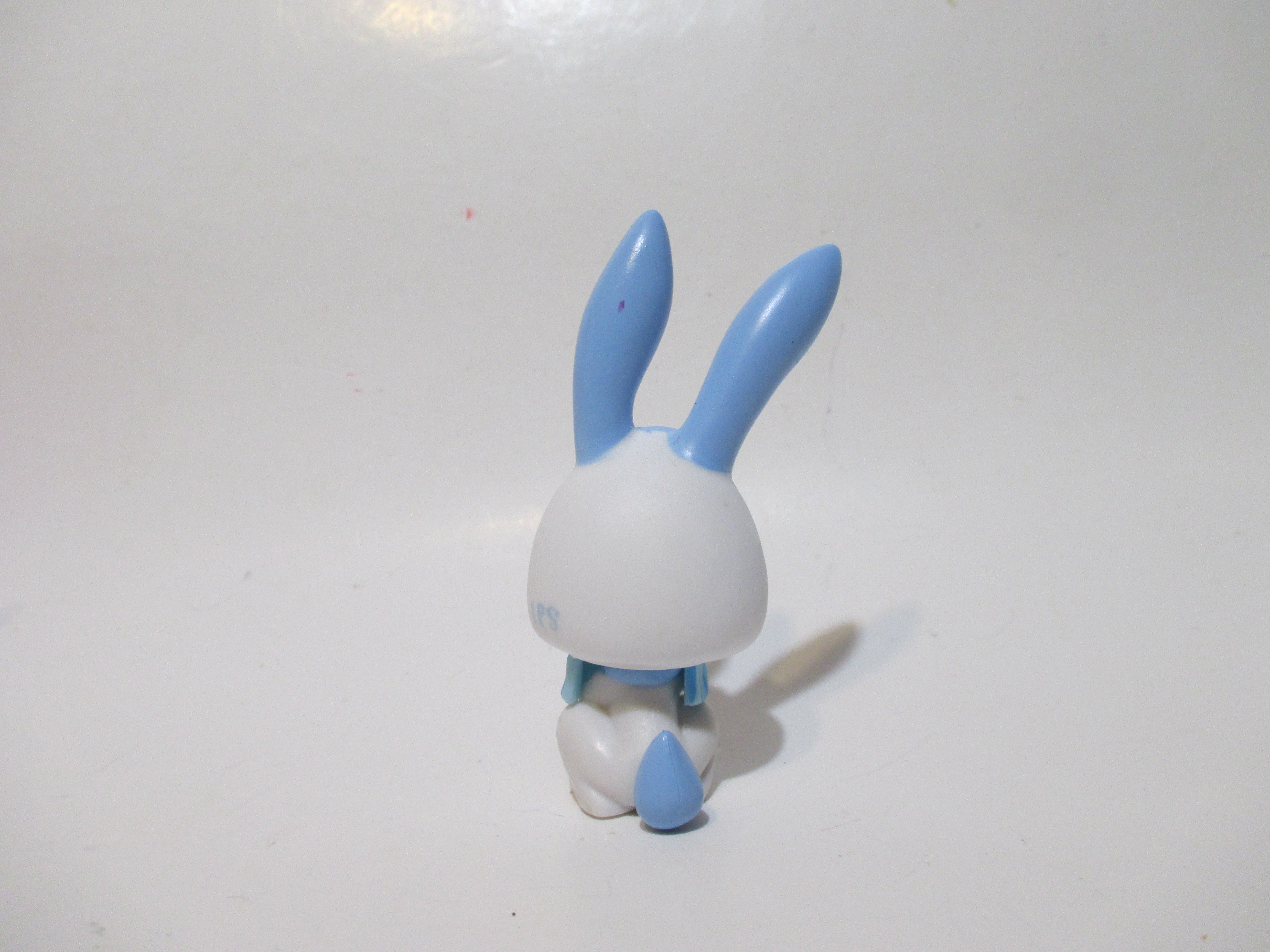 Lps Rabbit Blue LIKE NEW Littlest Pet Shop Gen 7 G7 Blue White Rabbit Bunny 8 with ...