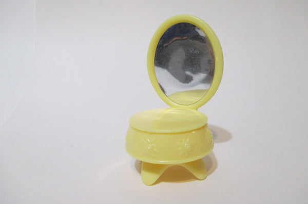 Littlest Pet Shop Yellow Salon Chair Authentic SEE VIDEO Dec23ni