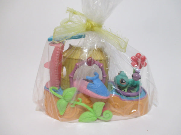 Littlest Pet Shop RANDOM LOT 5pcs (1 Playset + 3 Accessories + 1 LPS) GIFT SET SEE VIDEO