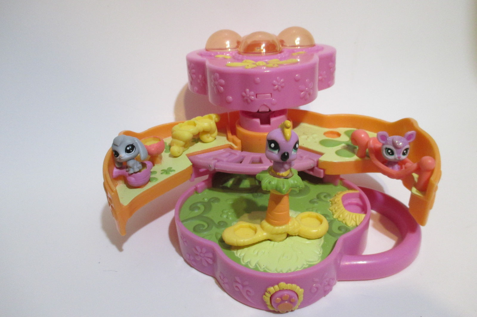 Littlest Pet Shop Pink Purple Tiniest Teeniest Teensies Playset w 3