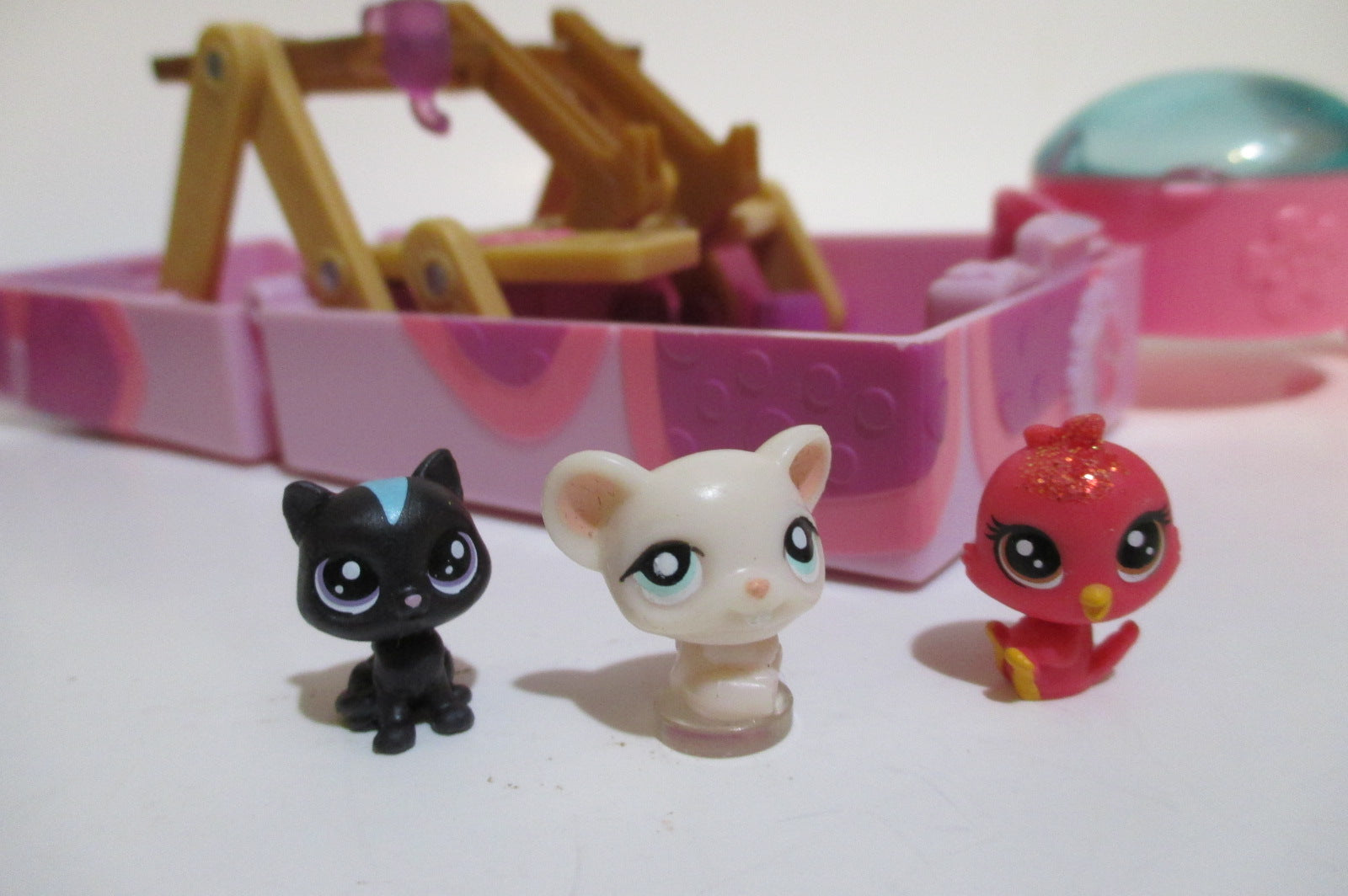 Littlest Pet Shop Pink Purple Tiniest Teeniest Teensies Playset w 3