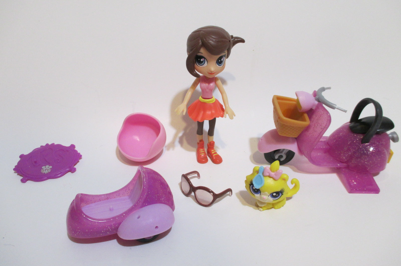 Hasbro 2011 Littlest Pet Shop Blythe Doll Desert Fun Cowgirl b17, Neuf Hasbro 2011 Littlest Pet Shop Blythe Doll Desert Fun Cowgirl b17, Neuf
