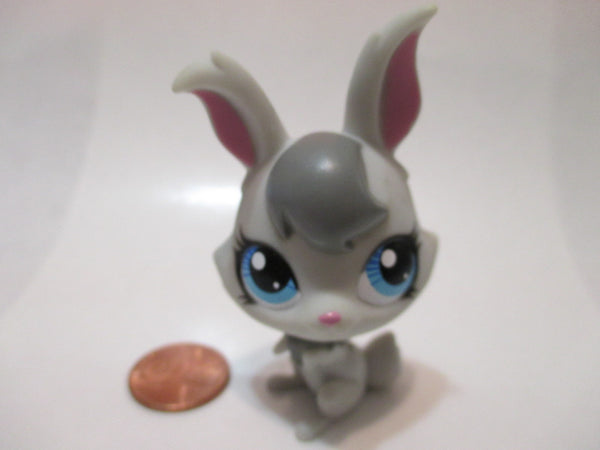 LIKE NEW Littlest Pet Shop New Generation 3293 Gray Bunny Authentic Lps New Edition Authentic Hasbro LPS Oct30ni
