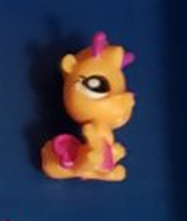 LIKE NEW Littlest Pet Shop 2798 Orange Baby Squirrel Fairy Fairies Authentic Dec8n
