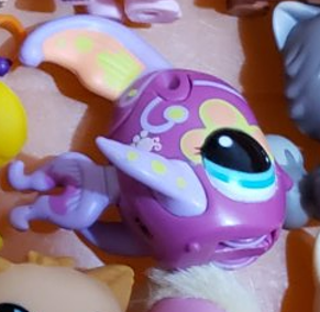 LIKE NEW Littlest Pet Shop LPS Walkable Angelfish 2126 BATTERIES NOT INCLUDED Authentic Dec12ni