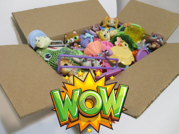 GIVEAWAY Littlest Pet Shop Lot 3.5 LBS Box Full of Toys LPS Figures, Houses, Accessories, and Parts SOLD AS IS DEC28J