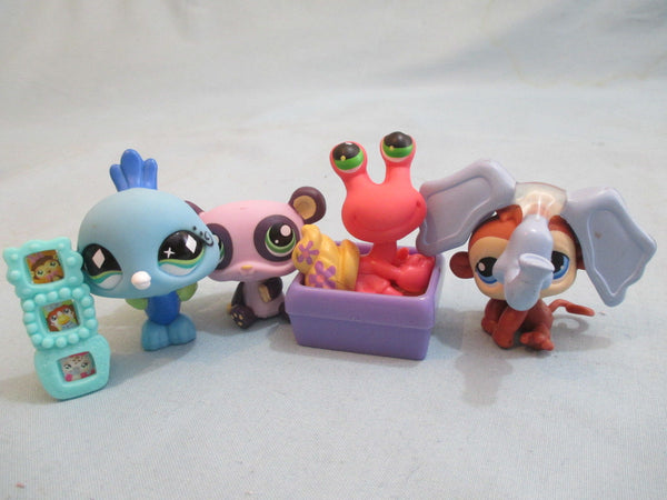 Littlest Pet Shop Lot 8 RANDOM (4 Pets + 4 Accessories) 100% Authentic SEE VIDEO