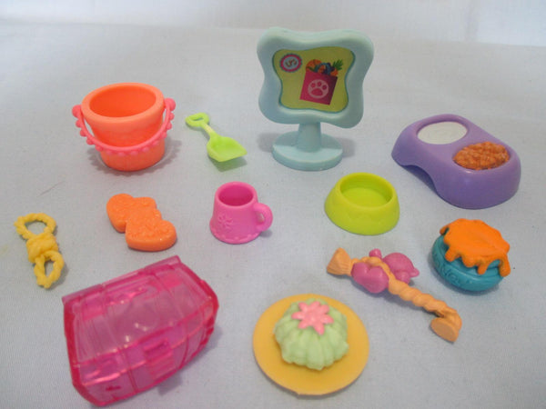 Littlest Pet Shop Random Lot 7 SURPRISE PCS Grocery Shopping Food Accessories SEE VIDEO