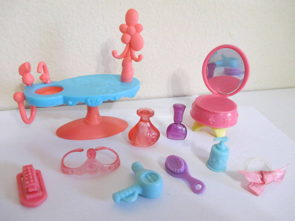 Littlest Pet Shop LPS LOT 8 Random Pcs Accessories Hair Salon Spa for Dogs Cats SEE VIDEO