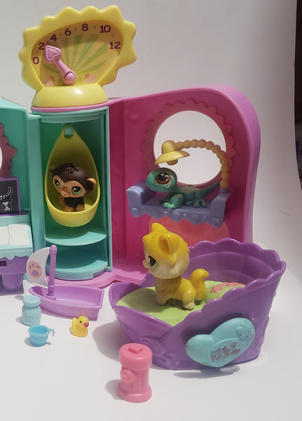 Littlest Pet Shop Purple Get Better Center Vet Clinic Hospital House Playset Complete SEE VIDEO DEC01J
