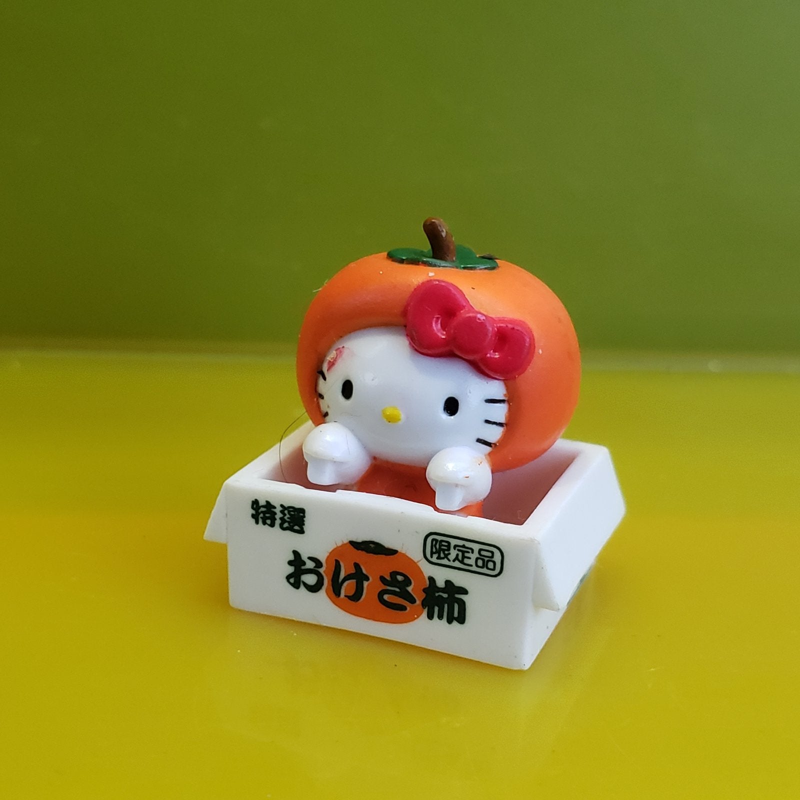 Happy End Local Hello Kitty Netsuka Gotochi Limited Okesa