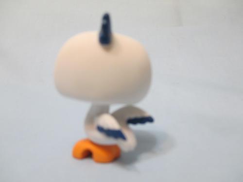 LIKE NEW Littlest Pet Shop Bird Pelican White Teal Teardrop 517 Authentic Lps Mar1ni