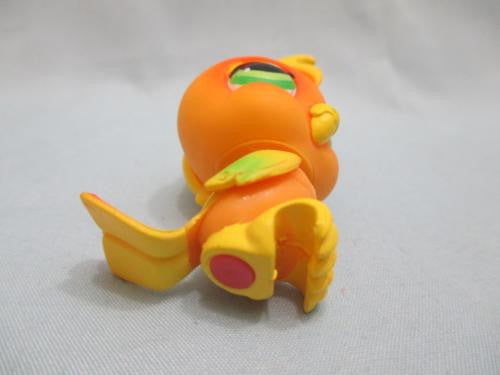LIKE NEW Littlest Pet Shop Cockatoo 120 Orange and Yellow with Green Eyes Authentic Dec06npo29