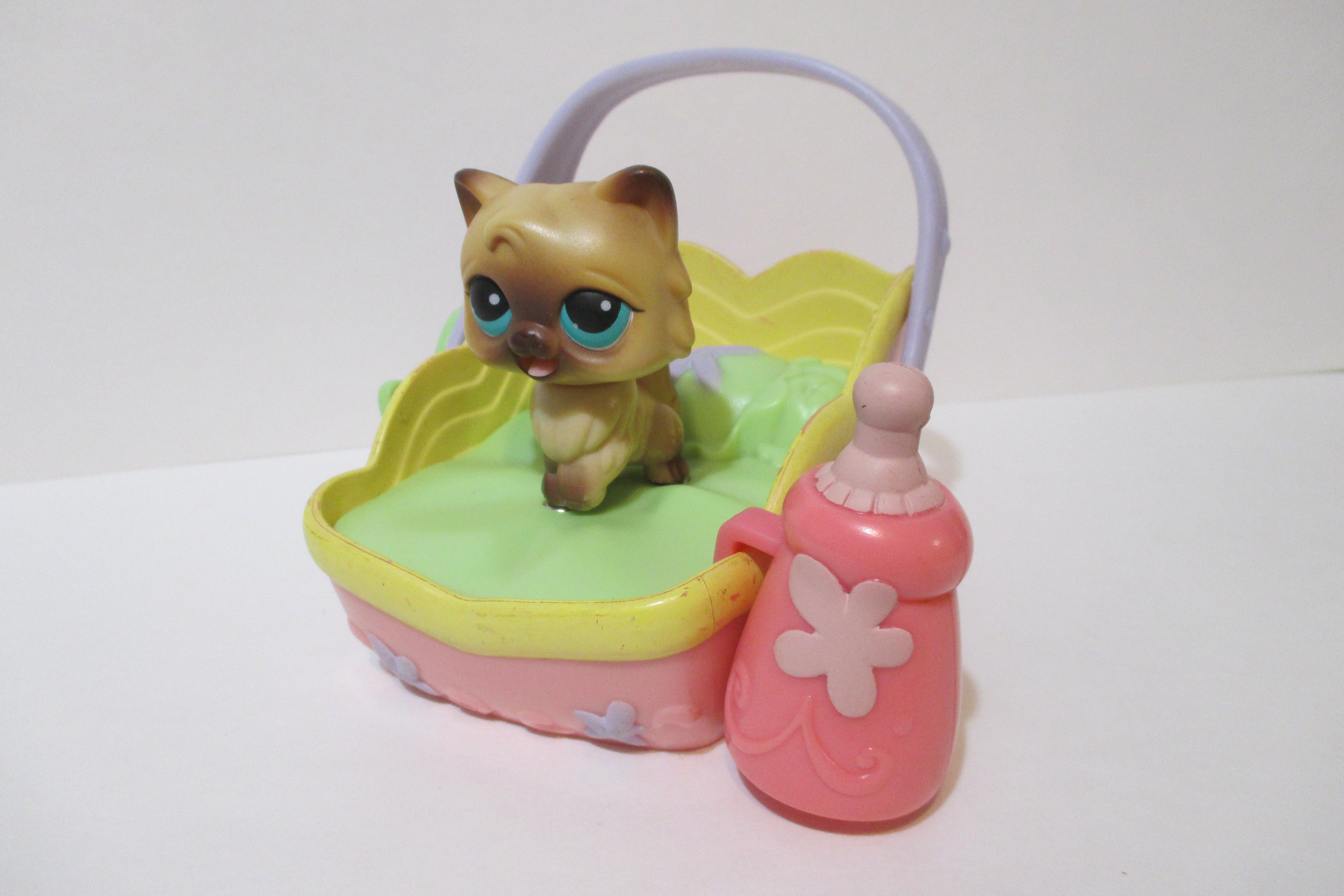 Littlest Pet Shop Magic Motion Brown Cat Bed Bottle Set Authentic MR10JPO38