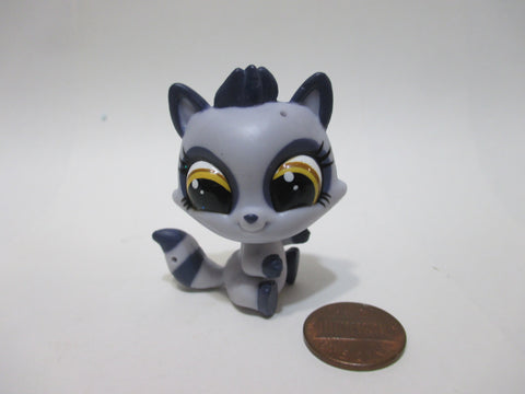 Littlest Pet Shop Mackie McMask #3750 New Generation Purple Raccoon New Edition MAY12J