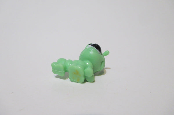 LIKE NEW Littlest Pet Shop Green Inchworm Cricket Teardrop Eyes Authentic LPS DEC10J