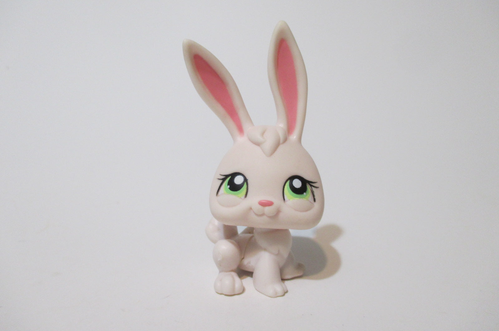 Unnumbered Rabbit Lps LIKE NEW Littlest Pet Shop Bunny Rabbit White Pink Green Eyes NO Number ...