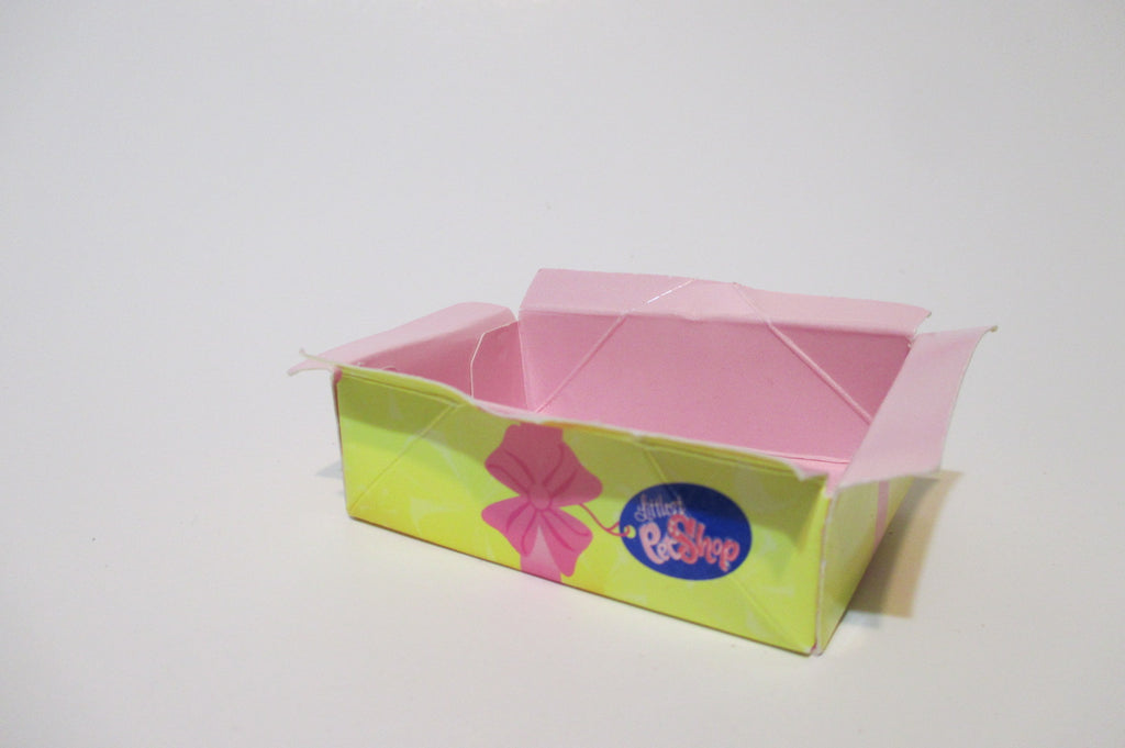 Home / Products / Littlest Pet Shop Rare Cardboard Litter Box Accessory