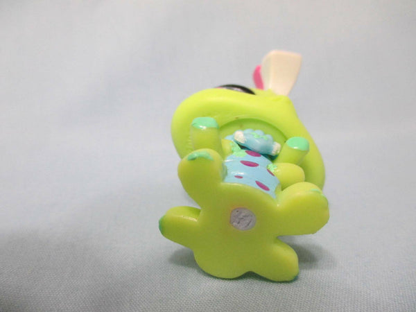 LIKE NEW Littlest Pet Shop Punkiest Mohawk Worm Caterpillar Original Collar Accessory Lps Dec29ni