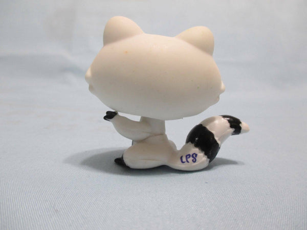 LIKE NEW LITTLEST PET SHOP RACCOON BLACK MASK & WHITE GREEN EYES 2251 Authentic Feb2ni
