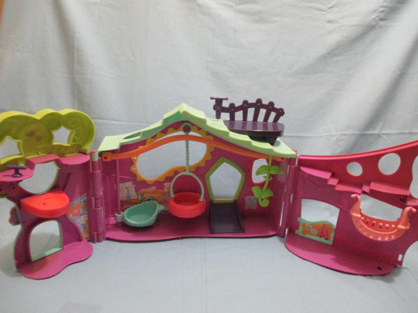 WW Littlest Pet Shop Club Tree house Treehouse Playset w Door Swing Slide Plant Accessories Authentic SEP05J
